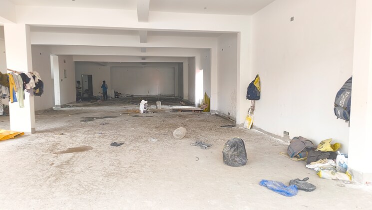  Parking, pallavaram Commercial Office Space 1348 Sq.Ft. In Pallavaram Chennai 9151647