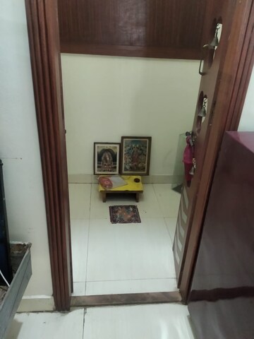 Room in 2 BHK Apartment at RK Lunkad Nisarg Nirmiti, Pimple Saudagar – for Rent