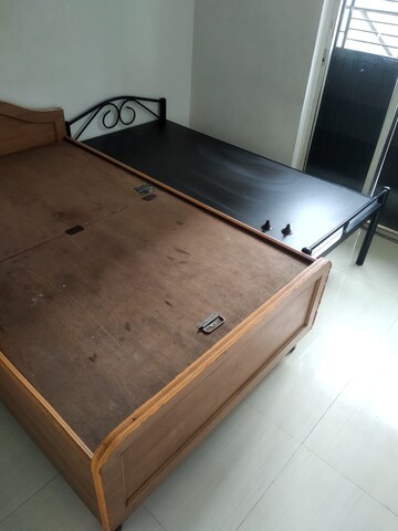 Furnished Amenities in 2 BHK Apartment at RK Lunkad Nisarg Nirmiti, Pimple Saudagar – for Rent
