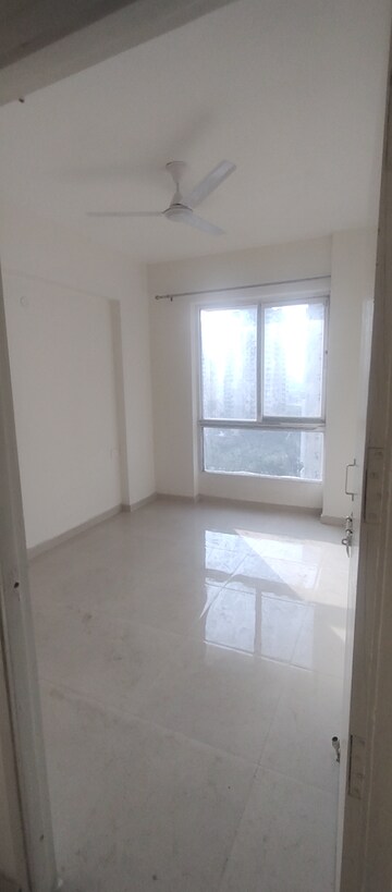 Room in 2 BHK Apartment at Sector 37d – for Rent