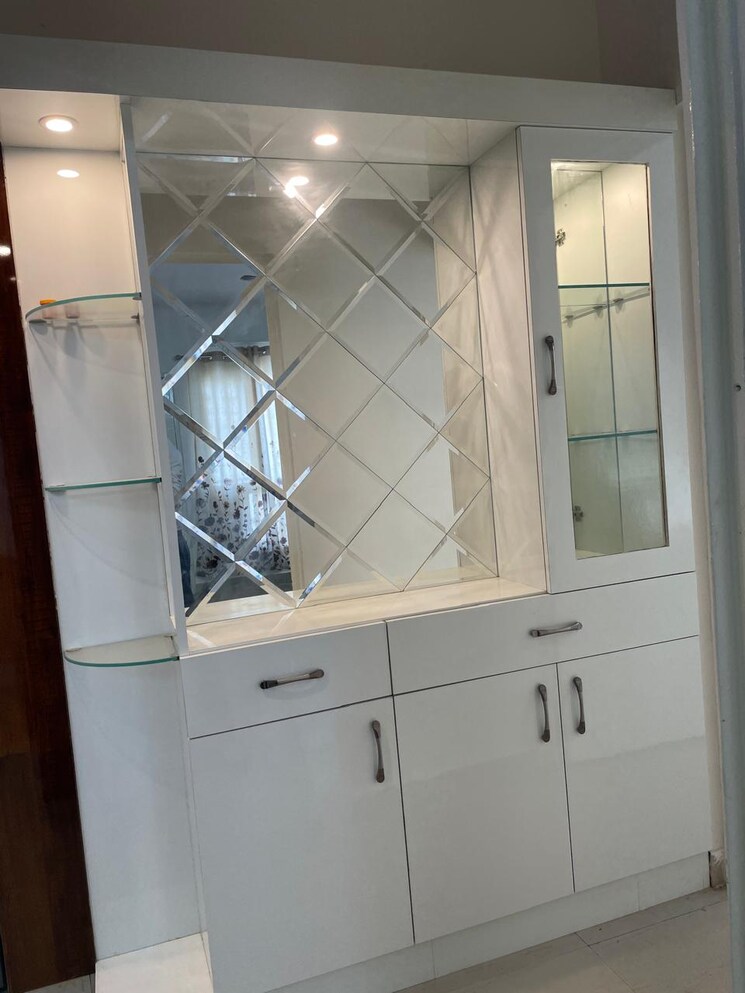 Other, alaknanda-apartment-gomti-nagar 3 Bedroom 1600 Sq.Ft. Apartment In Gomti Nagar Lucknow 9151654