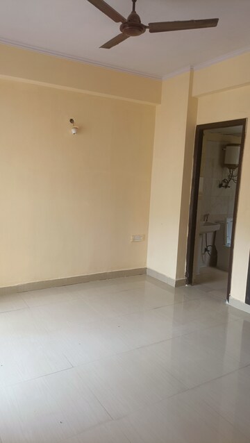 Room in 2 BHK Apartment at Aims Golf City, Sector 75 – for Rent