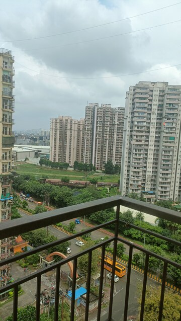 2 BHK Apartment For Rent in Aims Golf City, Sector 75