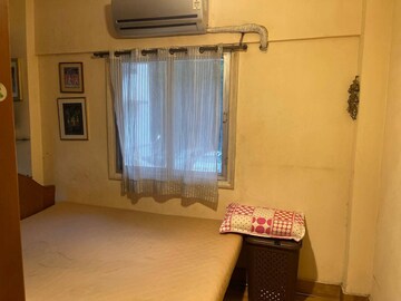 Living Room in 2 BHK Apartment at Andheri West – for Rent