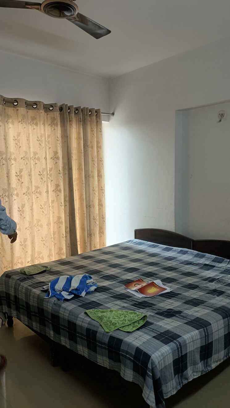 Bedroom, maxblis-white-house 2 Bedroom 990 Sq.Ft. Apartment In Sector 75 Noida 9151694