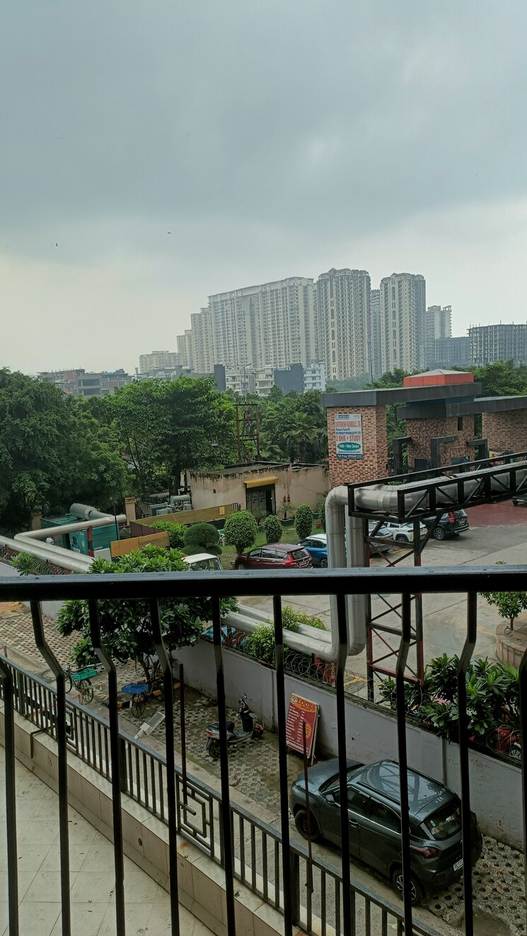 Exterior View, maxblis-white-house 2 Bedroom 990 Sq.Ft. Apartment In Sector 75 Noida 9151694