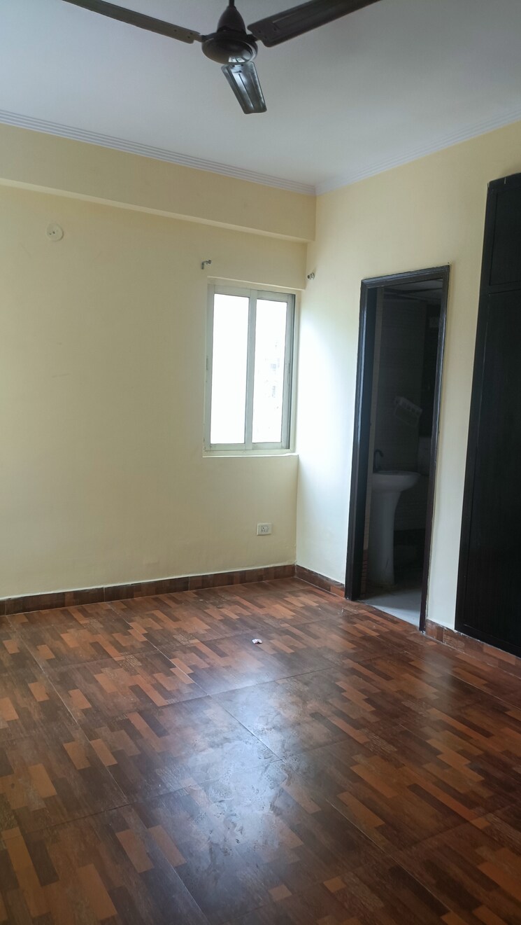 Room, gardenia-gateway 3 Bedroom 1700 Sq.Ft. Apartment In Sector 75 Noida 9151724