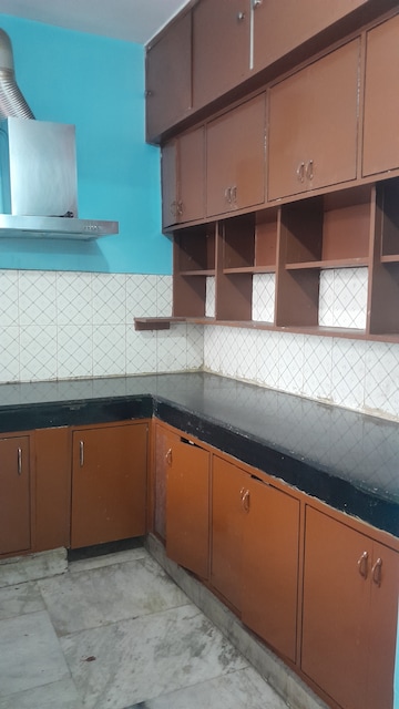 Kitchen in 2 BHK Builder Floor at Uppal Southend, Sector 49 – for Rent
