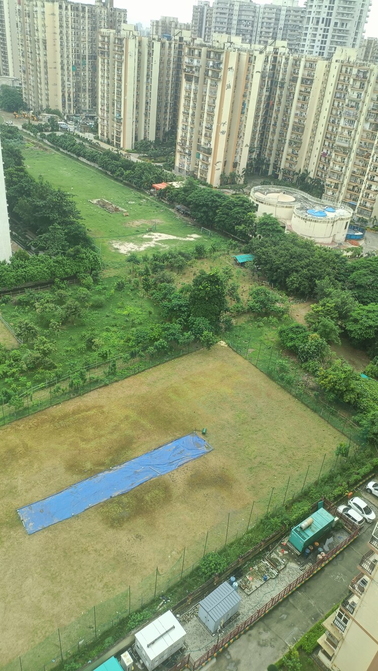 Garden, gardenia-gateway 3 Bedroom 1595 Sq.Ft. Apartment In Sector 75 Noida 9151730