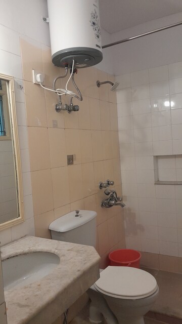 Bathroom in 2 BHK Builder Floor at Unitech South City II, Sector 50 – for Rent