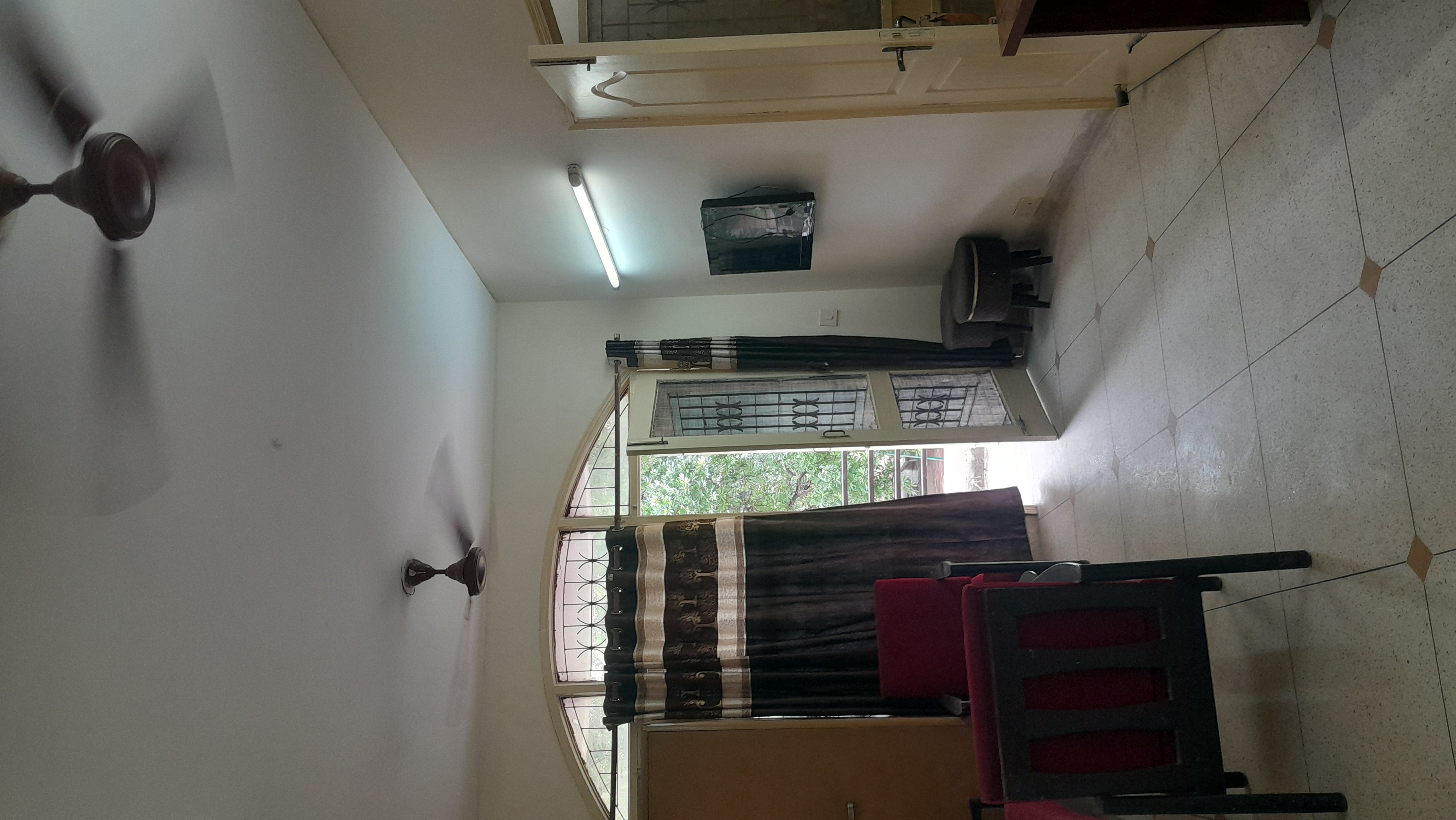 2 BHK + Pooja Room Builder Floor For Rent in Unitech South City II