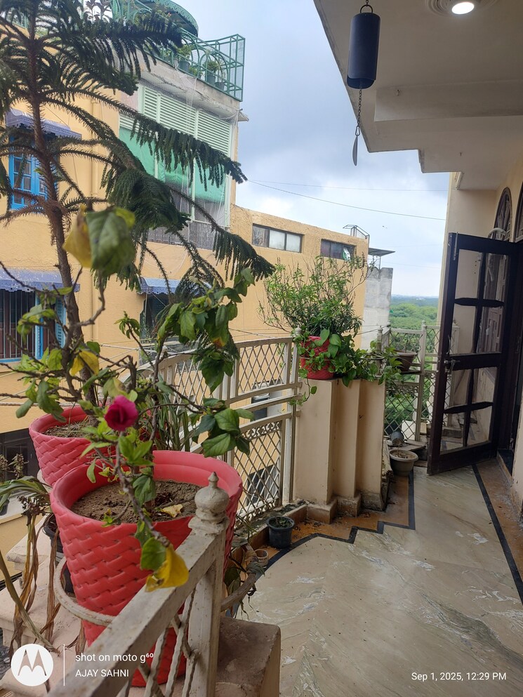 Balcony, mehrauli 3 Bedroom 1350 Sq.Ft. Builder Floor In Mehrauli Delhi 9151745
