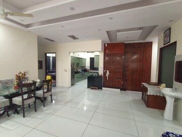Living Room in 3.5 BHK Villa at Sector 18 – for Rent