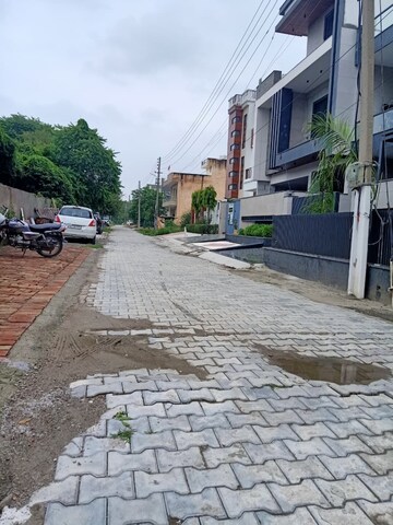 3.5 BHK Villa – Exterior View View at Sector 18 - for Rent
