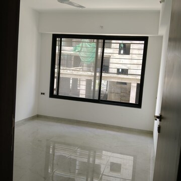 Room in 3 BHK Apartment at Unique Youtopia, Kharadi – for Rent