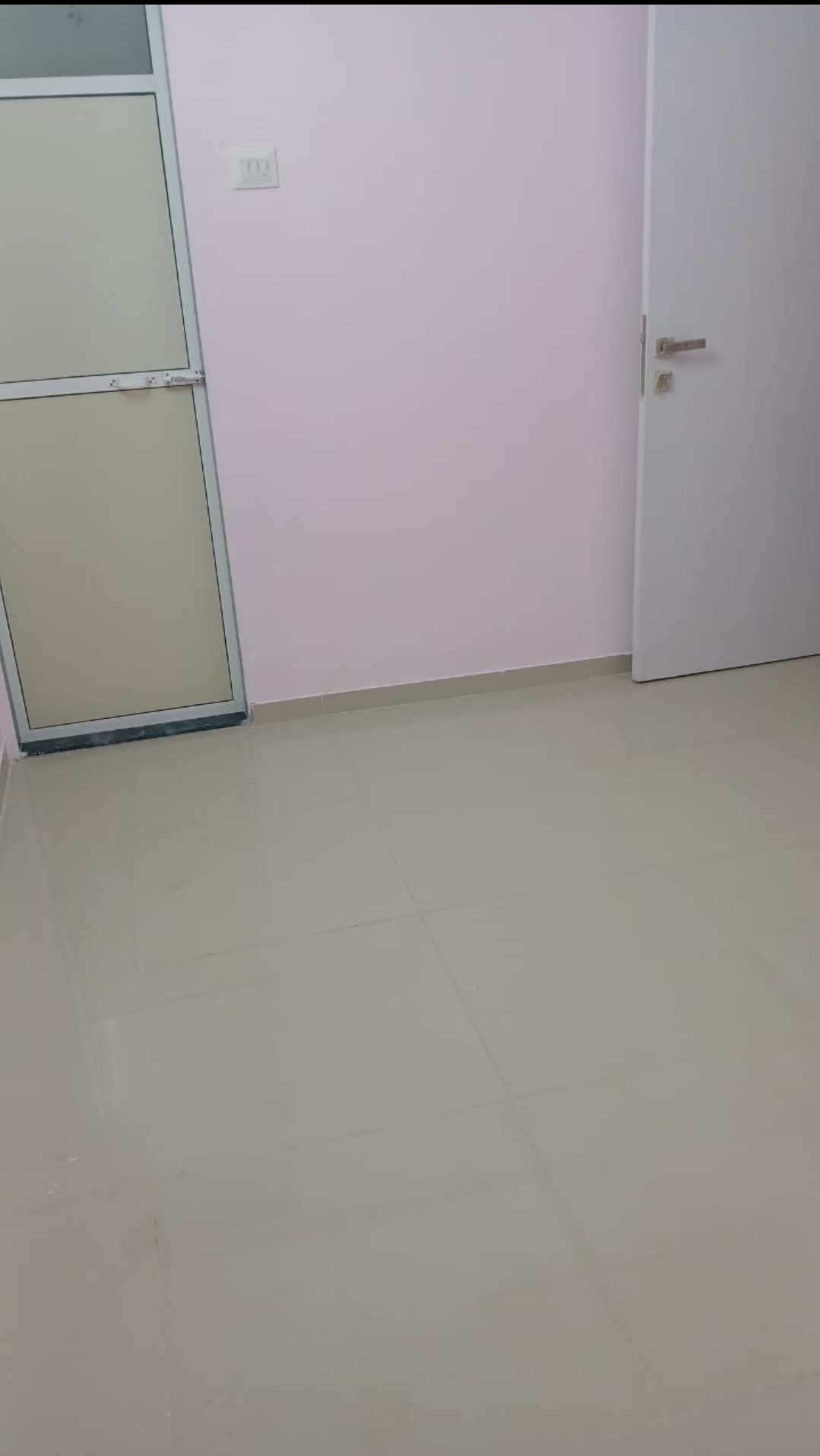 1 BHK Apartment For Rent in Romell Orbis