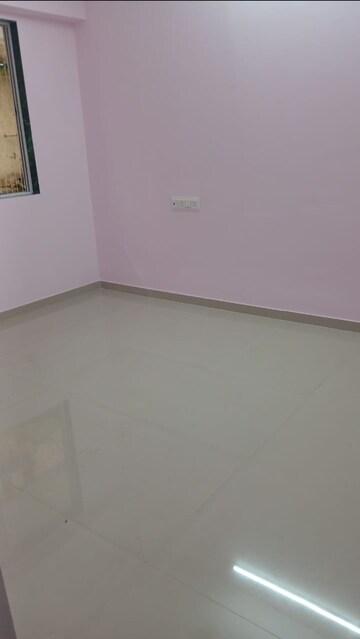 Room in 1 BHK Apartment at Romell Orbis, Andheri East – for Rent