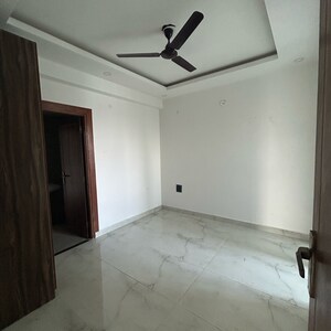 Room in 3 BHK Apartment at JKG Palm Residency, Turner Road – for Sale