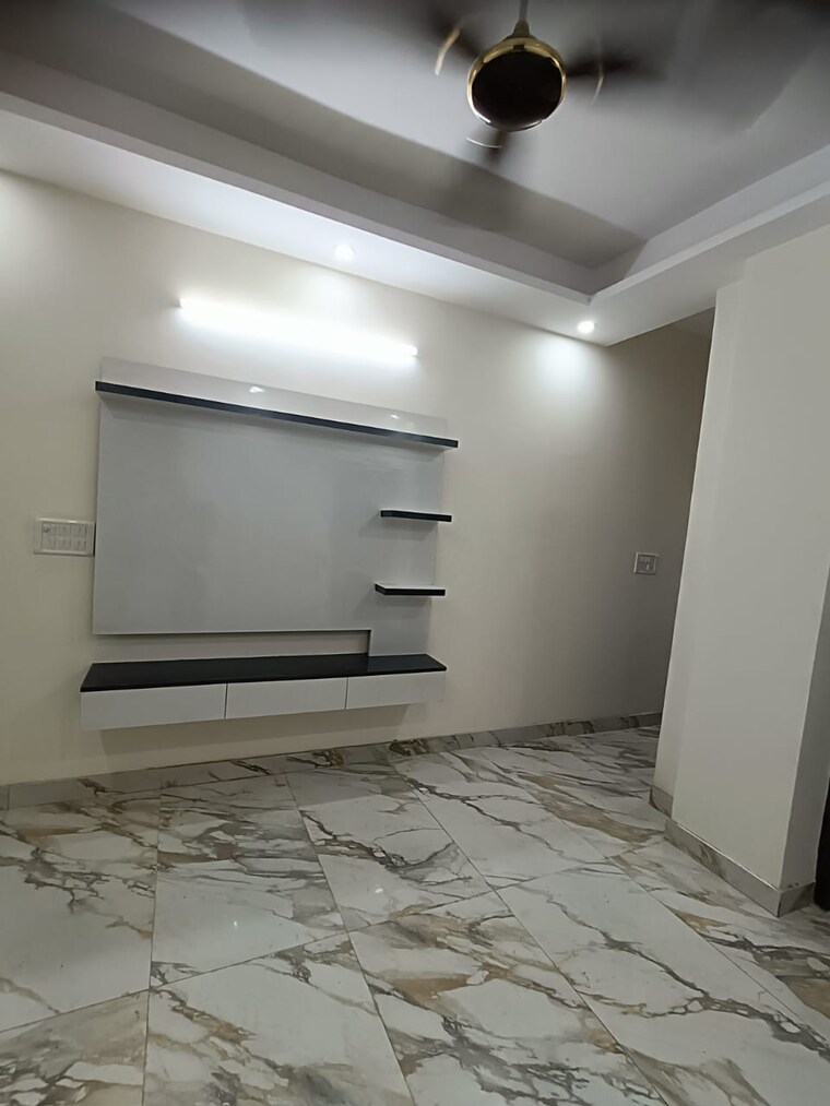 Room, sai-kunj-new-palam-vihar 2 Bedroom 585 Sq.Ft. Builder Floor In New Palam Vihar Phase 3 Gurgaon 9151818