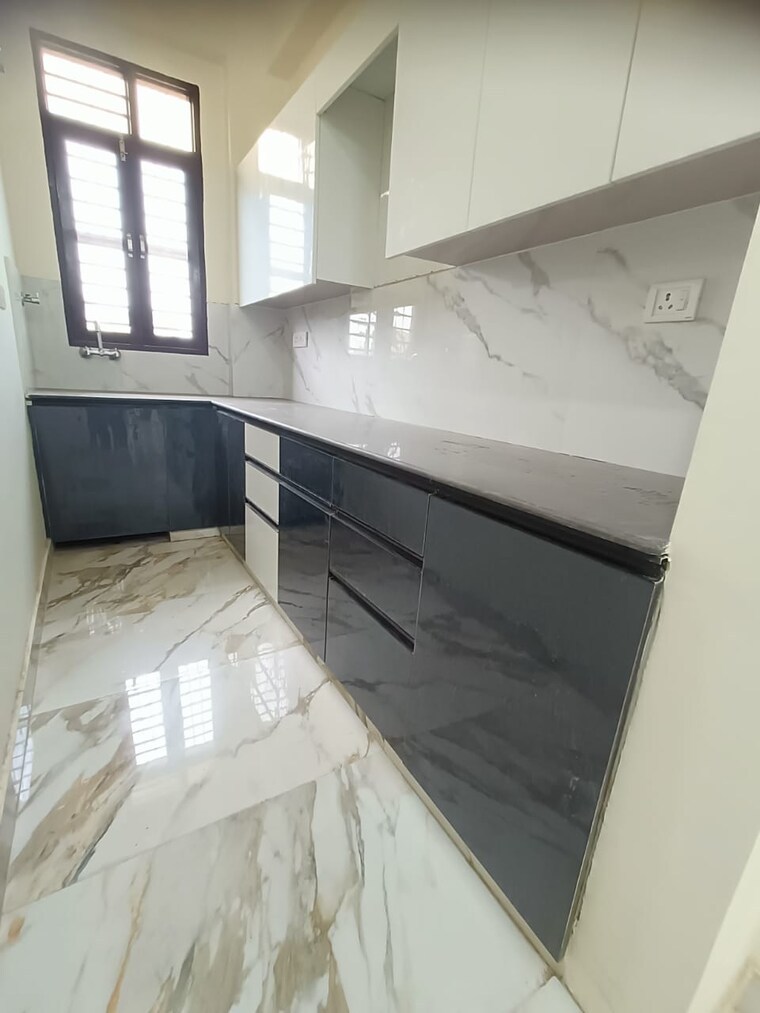 Kitchen, sai-kunj-new-palam-vihar 2 Bedroom 585 Sq.Ft. Builder Floor In New Palam Vihar Phase 3 Gurgaon 9151818