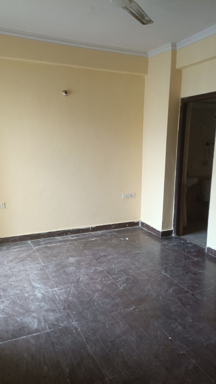 Room, gardenia-golf-city 2 Bedroom 950 Sq.Ft. Apartment In Sector 75 Noida 9151817