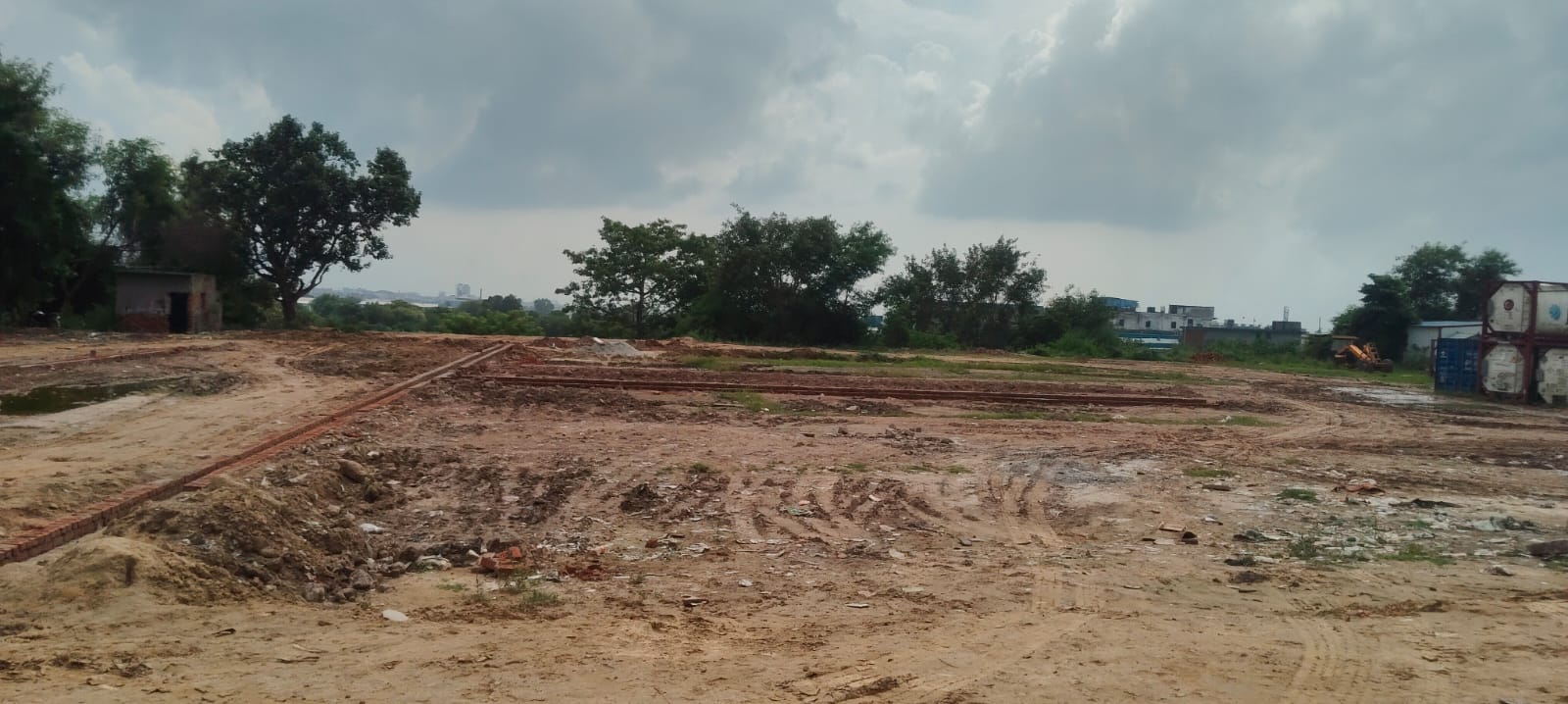 Plot For Sale in Anand Niketan