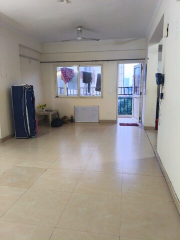 Room in 3 BHK Apartment at Gardenia Gateway, Sector 75 – for Rent