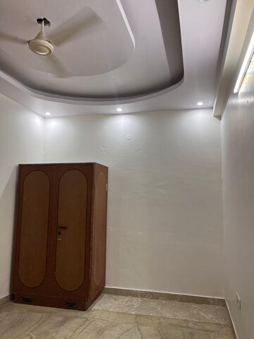 Furnished Amenities in 2 BHK Apartment at Ansal Plaza Sector-23, Sector 23 – for Rent