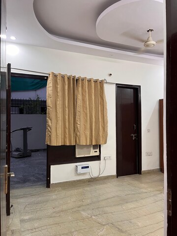 Bedroom in 2 BHK Apartment at Ansal Plaza Sector-23, Sector 23 – for Rent