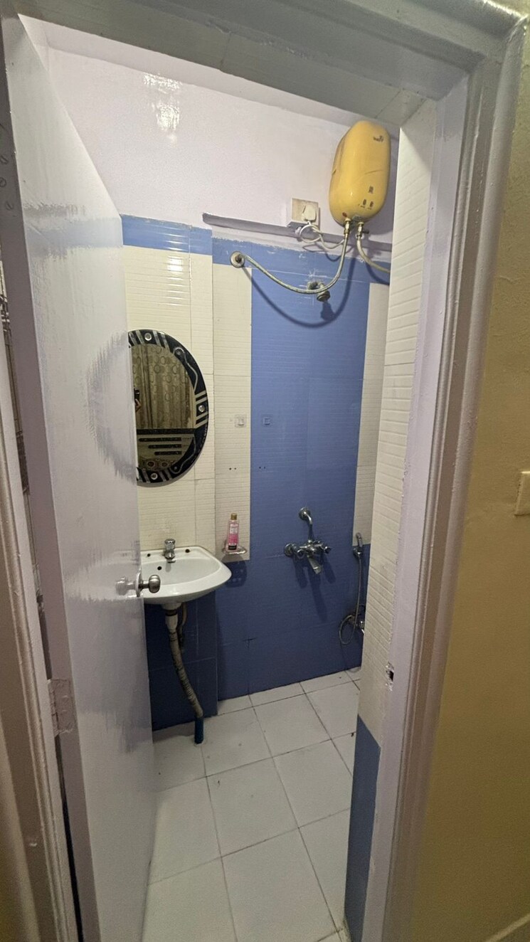 Bathroom, elegant-heritage 2 Bedroom 760 Sq.Ft. Apartment In Viman Nagar Pune 9151858
