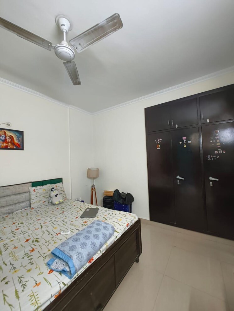 Bedroom, amrapali-crystal-homes 3 Bedroom 1375 Sq.Ft. Apartment In Sector 76 Noida 9151852