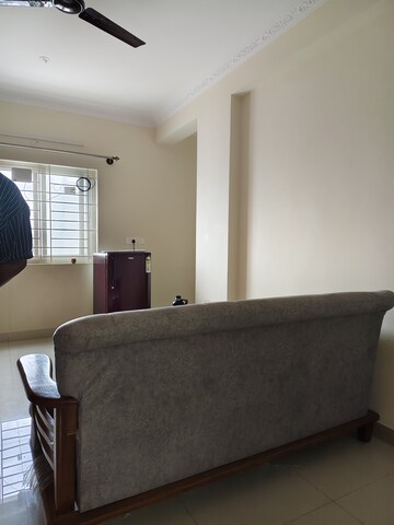 Bedroom in 1 BHK Apartment at Halasuru – for Rent