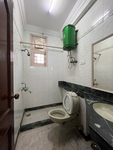 Others in 2 BHK Builder Floor at Sushant Vyapaar Kendra, Dlf Phase iv – for Rent
