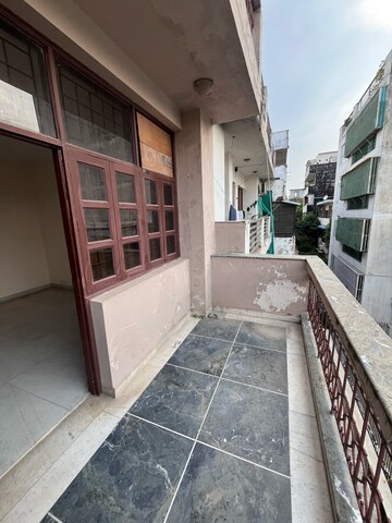 Others in 2 BHK Builder Floor at Sushant Vyapaar Kendra, Dlf Phase iv – for Rent