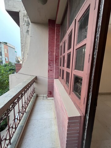 Others in 2 BHK Builder Floor at Sushant Vyapaar Kendra, Dlf Phase iv – for Rent