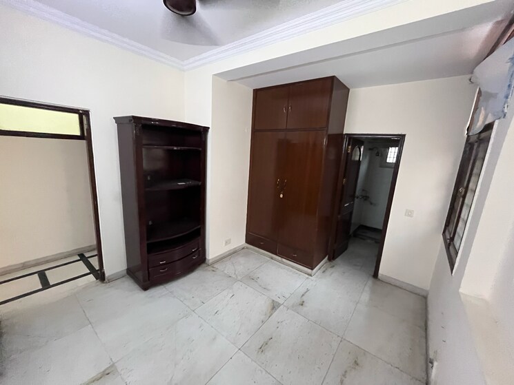 Others, sushant-vyapaar-kendra 2 Bedroom 1454 Sq.Ft. Builder Floor In Dlf Phase iv Gurgaon 9151891