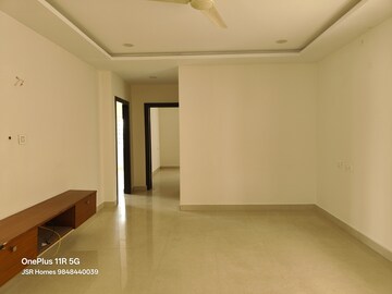 Room in 3 BHK Apartment at Coral Apartments Begumpet, Begumpet – for Rent