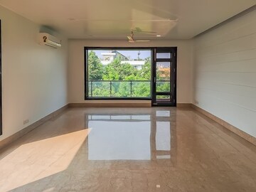 Room in 4 BHK Builder Floor at Anand Lok – for Rent