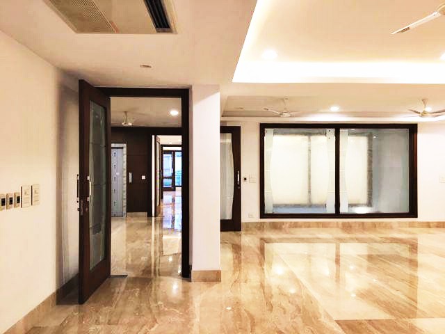 4 BHK + Servant Room Builder Floor For Rent in Anand Lok