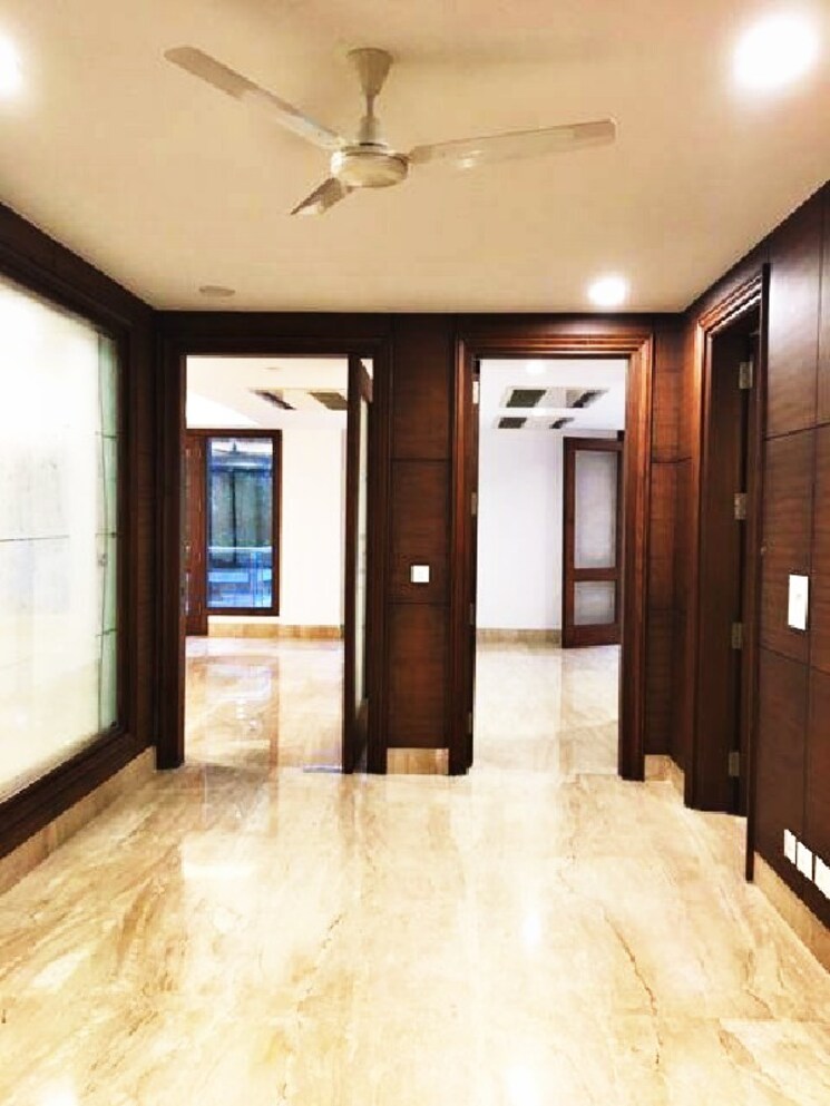 Room, anand lok 4 Bedroom 7100 Sq.Ft. Builder Floor In Anand Lok Delhi 9151895