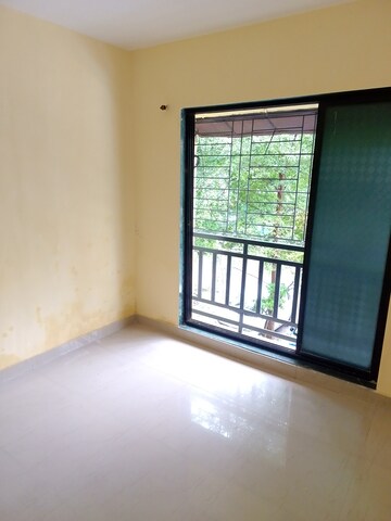 Room in 1 BHK Apartment at Mehta Amrut Angan Phase II, Kalwa – for Rent
