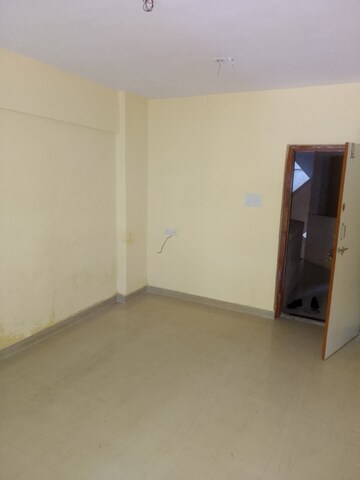 Room in 1 BHK Apartment at Mehta Amrut Angan Phase II, Kalwa – for Rent