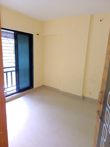 Room in 1 BHK Apartment at Mehta Amrut Angan Phase II, Kalwa – for Rent