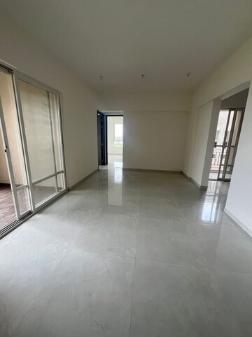 Room in 2 BHK Apartment at Nyati Era, Dhanori – for Rent
