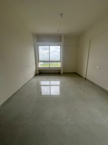 Room in 2 BHK Apartment at Nyati Era, Dhanori – for Rent