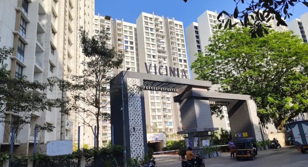 3.5 BHK + Extra Room Apartment For Sale in Shapoorji Pallonji Vicinia