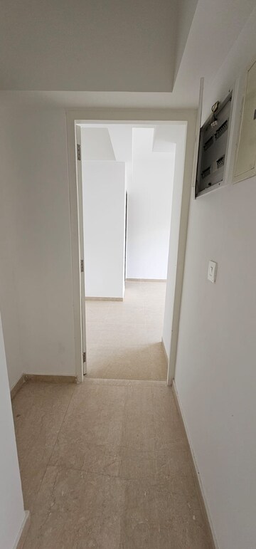 Room in 2 BHK Apartment at Kanakia Silicon Valley, Powai – for Rent