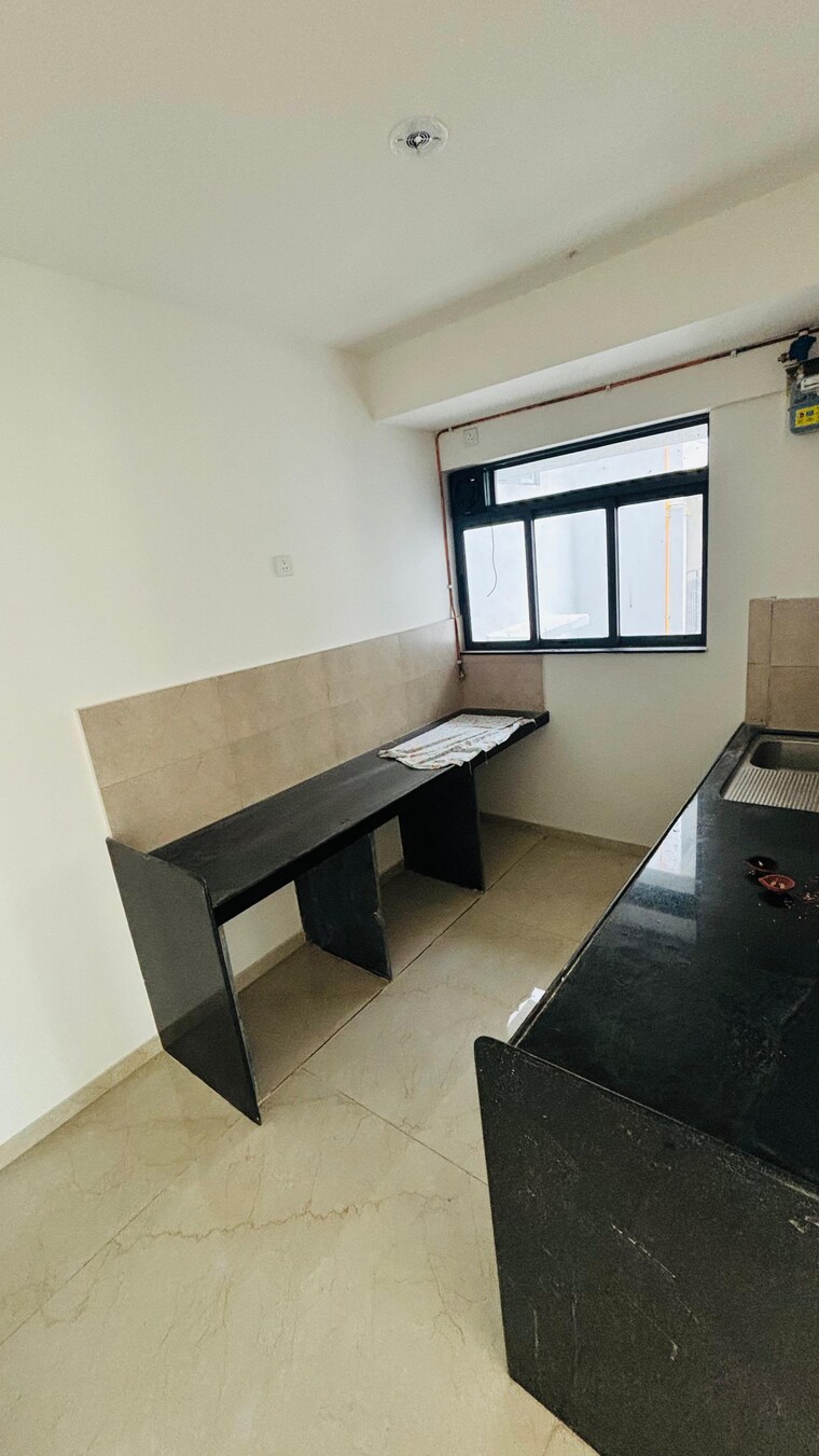 Kitchen, godrej-urban-park 3 Bedroom 944 Sq.Ft. Apartment In Chandivali Mumbai 9151922