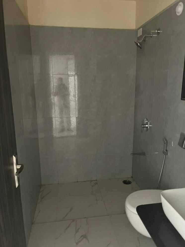 Bathroom, nyati-era 3 Bedroom 1170 Sq.Ft. Apartment In Dhanori Pune 9151931