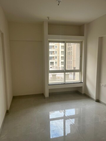 Room in 3 BHK Apartment at Nyati Era, Dhanori – for Rent